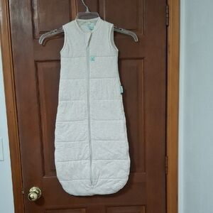 ErgoPouch Austrailia Cream Sleeveless Baby Sleep Sack Size 8- 24 Months